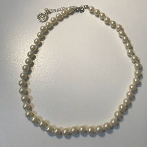 trifari necklace pearl